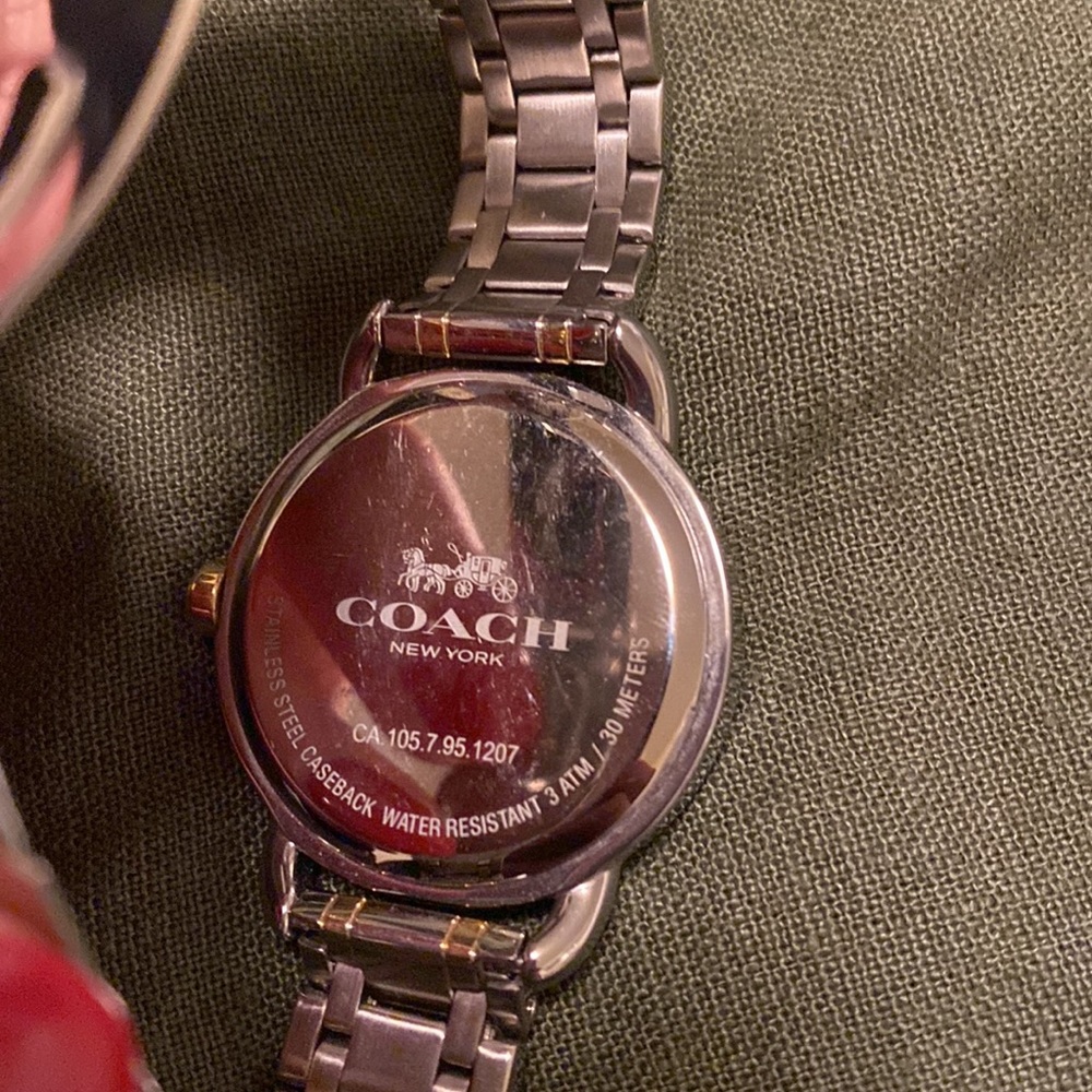 Coach Watch - Picture 3 of 3